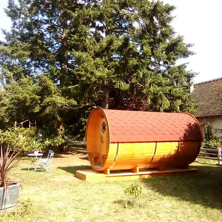 Bed & Breakfast Les Tonneaux De L'eure Insolite