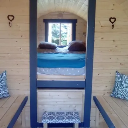 Bed & Breakfast Les Tonneaux De L'eure Insolite