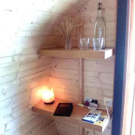 Panzió Les Tonneaux De L'eure Insolite Neuilly (Eure)