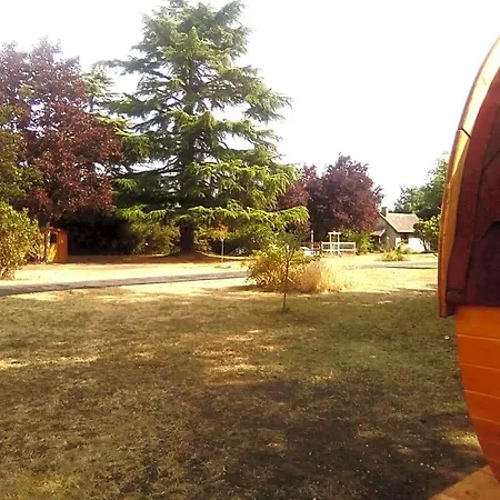 Les Tonneaux De L'eure Insolite Bed & Breakfast Neuilly (Eure)